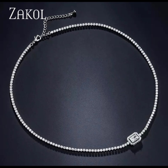 ZAKOL Rectangle Cubic Zirconia Coker Necklace - Picture 2 of 7